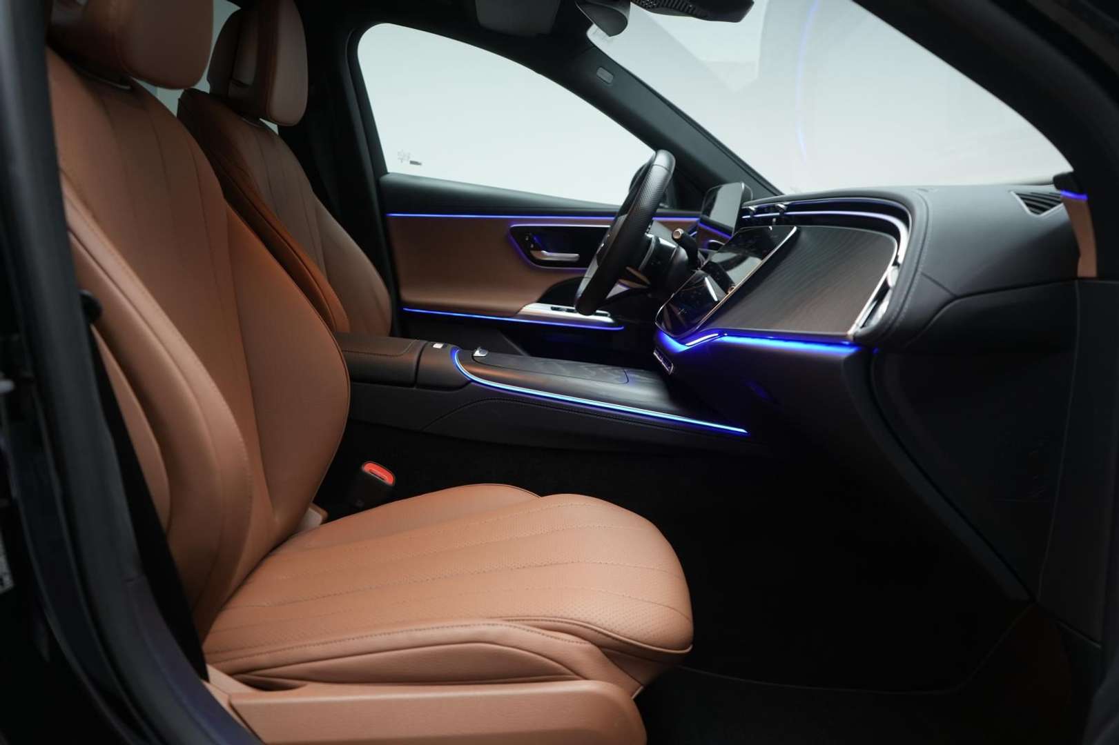 Mercedes Classe E AMG-Line 220 D - 2025 - Joinsteer - #6