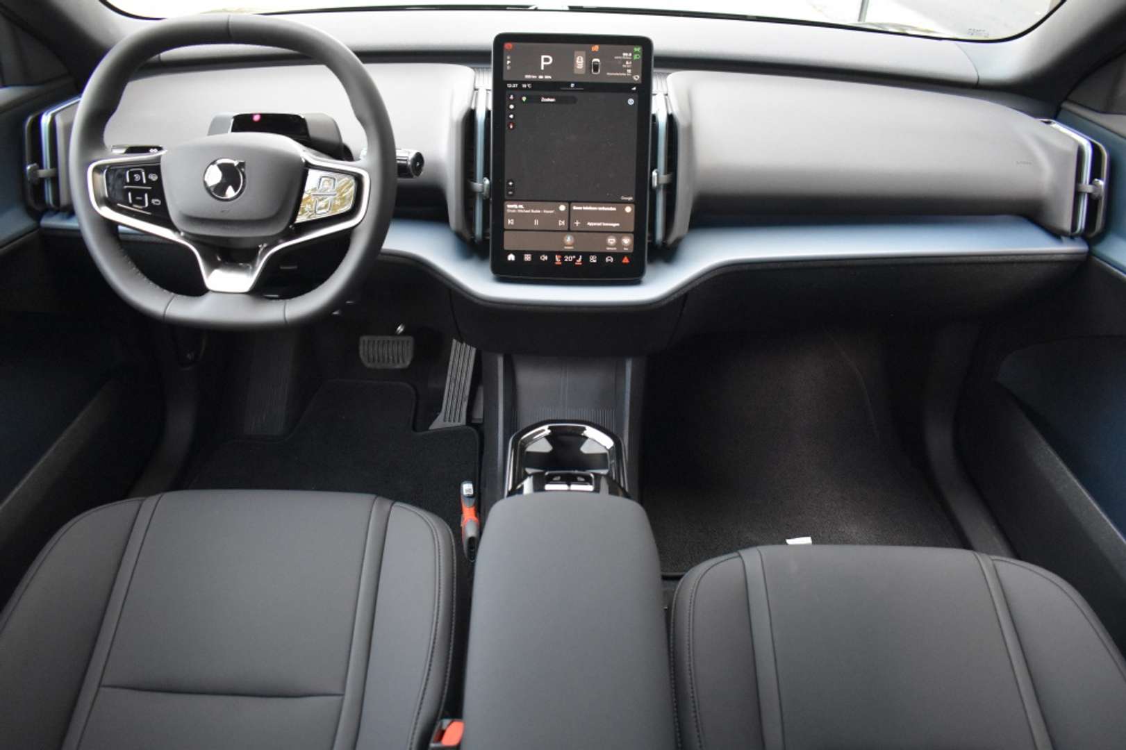 Volvo EX30 Climate Extended Range Plus - 2025 - Joinsteer - #2