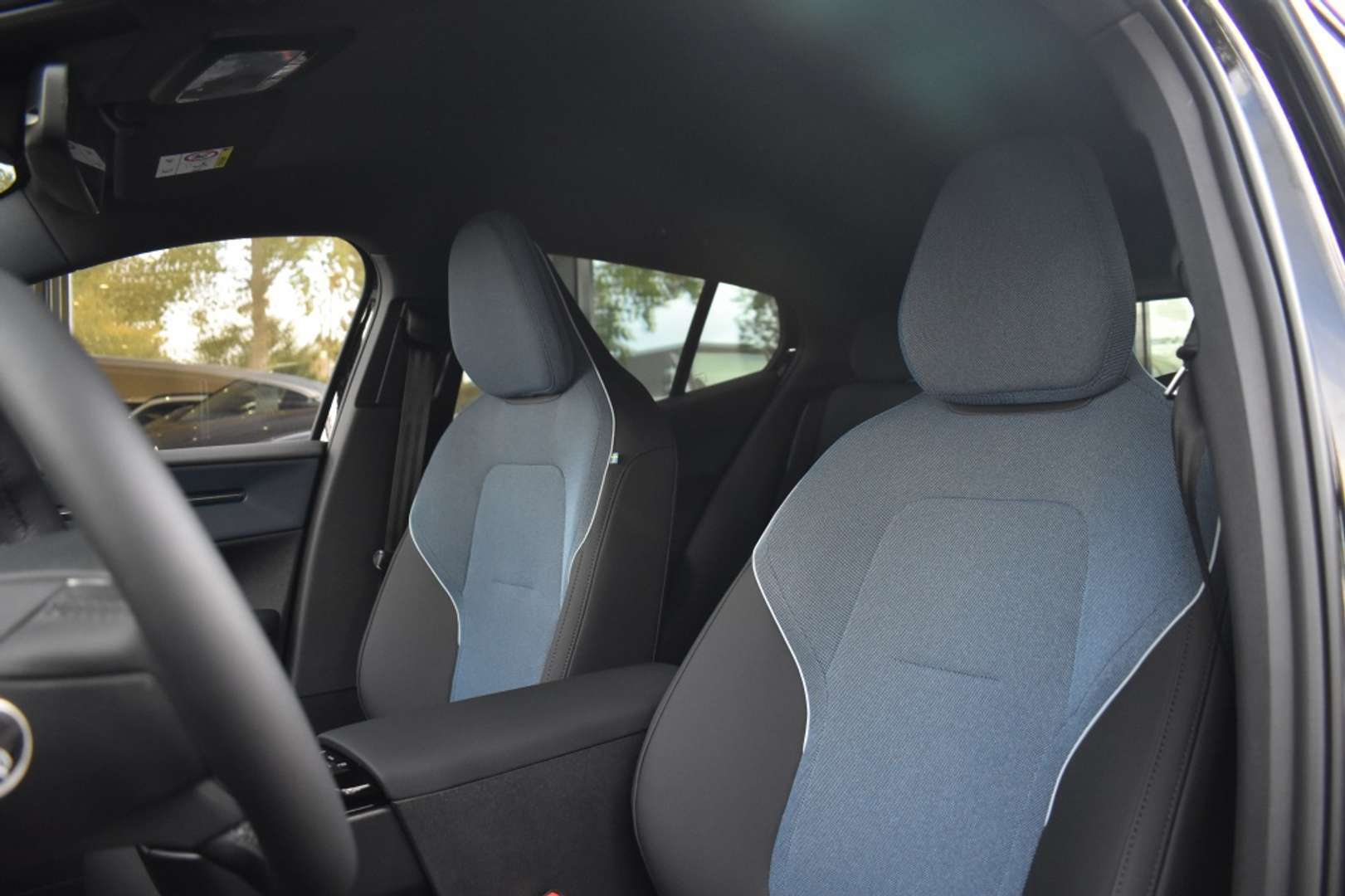 Volvo EX30 Climate Extended Range Plus - 2025 - Joinsteer - #3