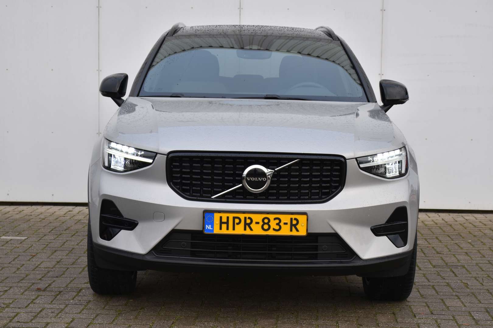 Volvo XC40 Plus B4 - 2025 - Joinsteer - #1