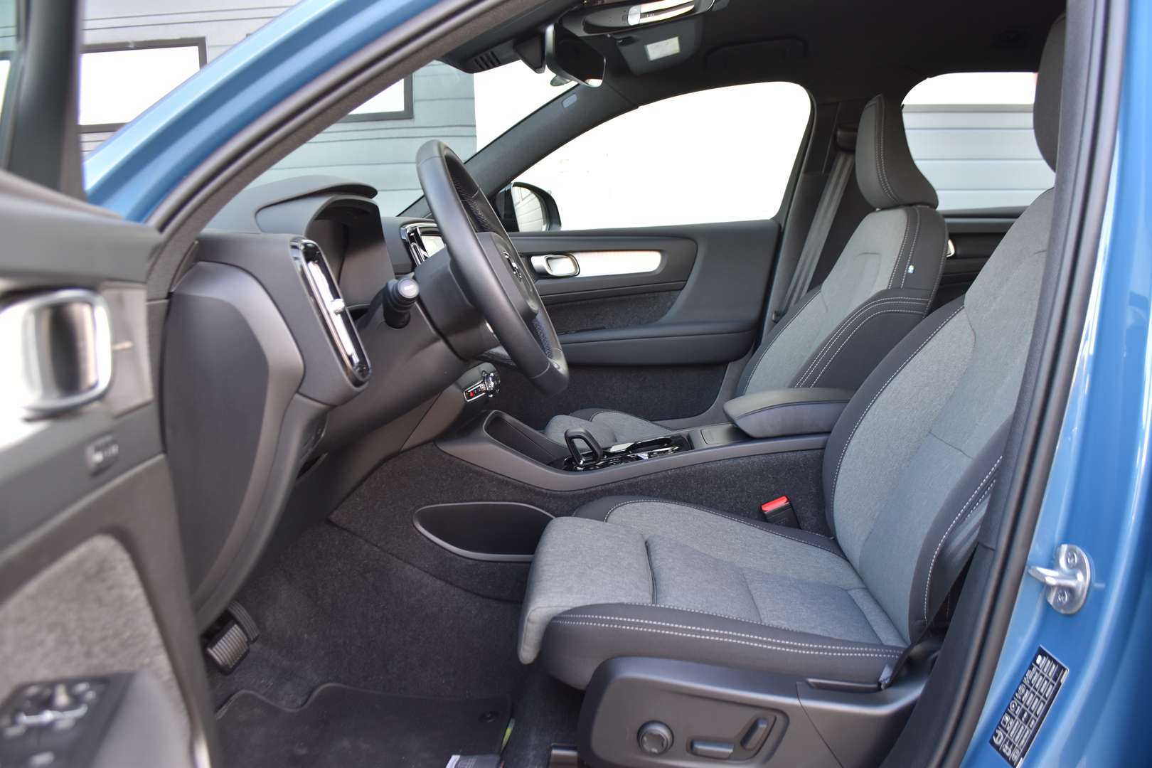 Volvo XC40 Plus B4 - 2025 - Joinsteer - #24