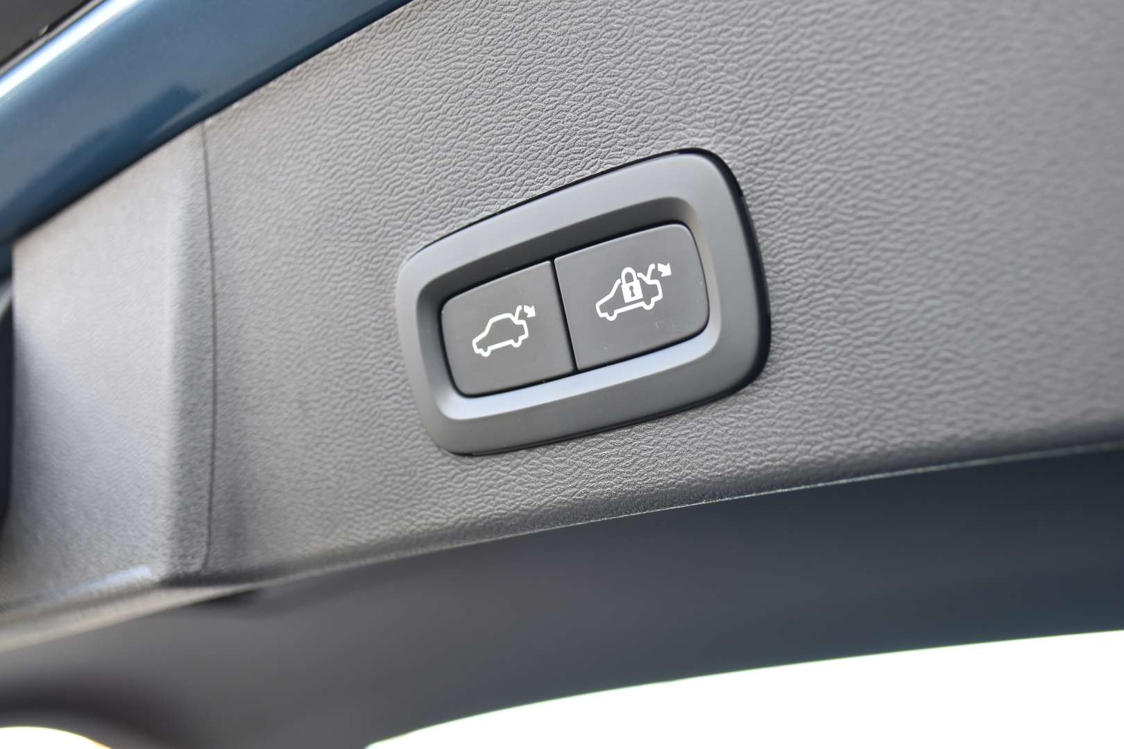 Volvo XC40 Plus B4 - 2025 - Joinsteer - #28