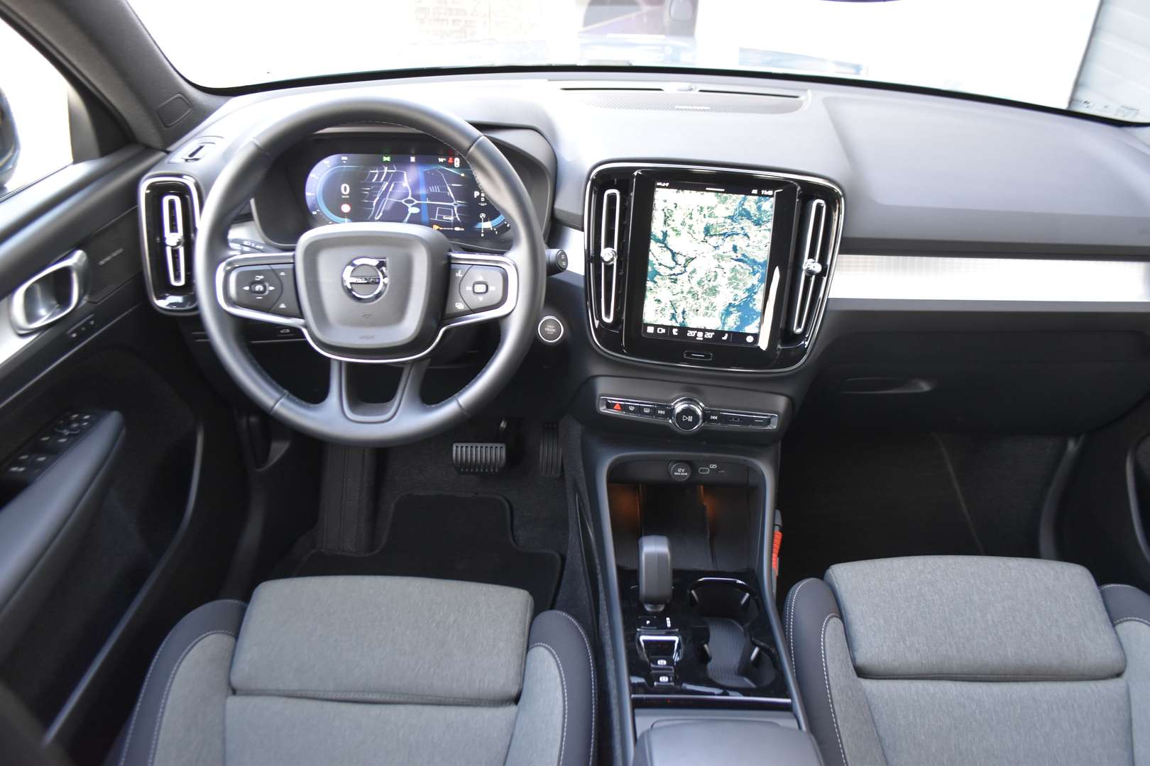 Volvo XC40 Plus B4 - 2025 - Joinsteer - #29