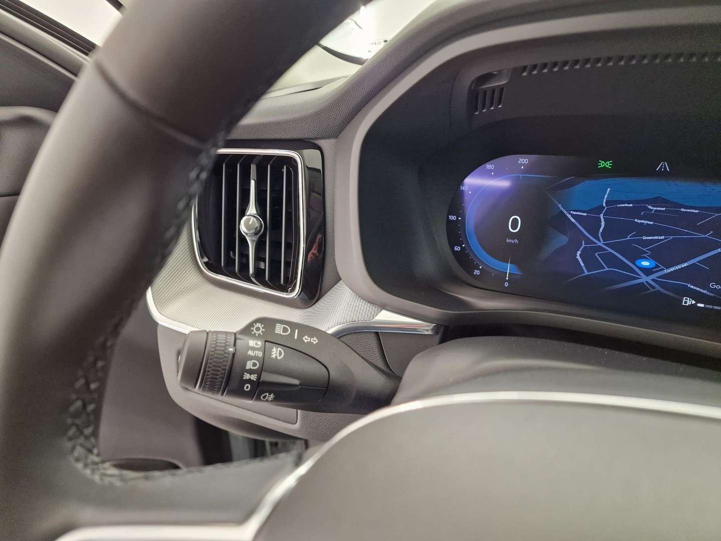 Volvo XC60 Plus Dark Hybrid - 2024 - Joinsteer - #15