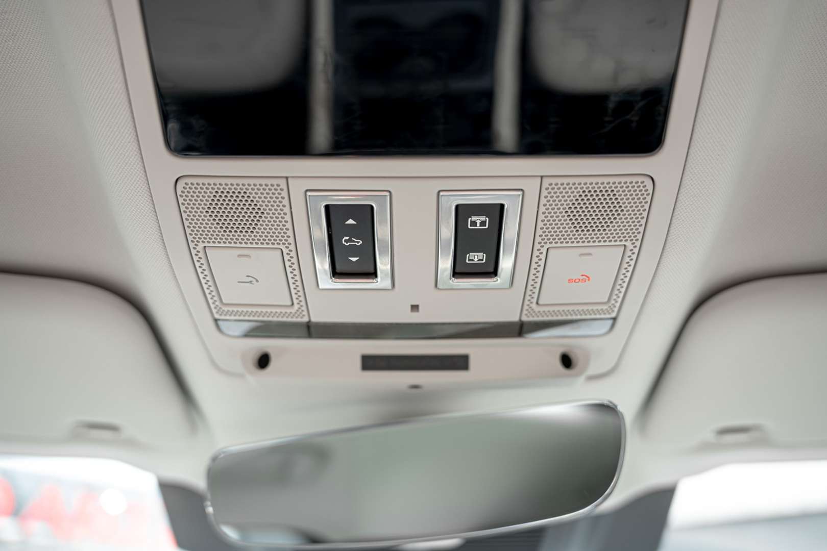 Land Rover Defender SE P400e - 2024 - Joinsteer - #13