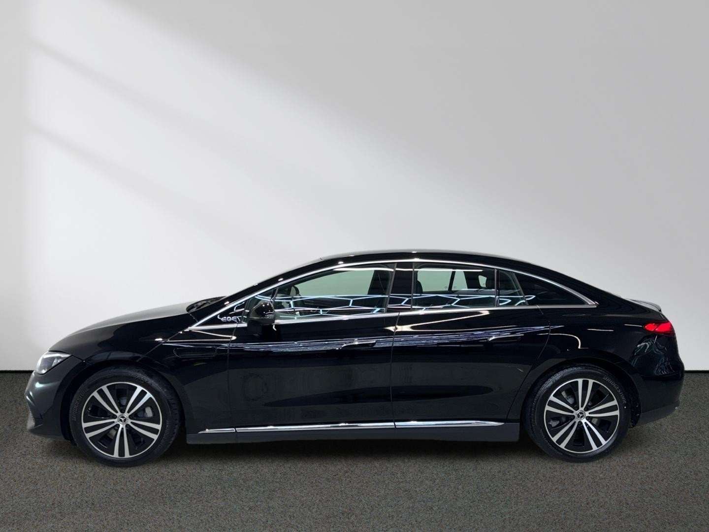 Mercedes EQE Electric Art 300 - 2023 - Joinsteer - #1