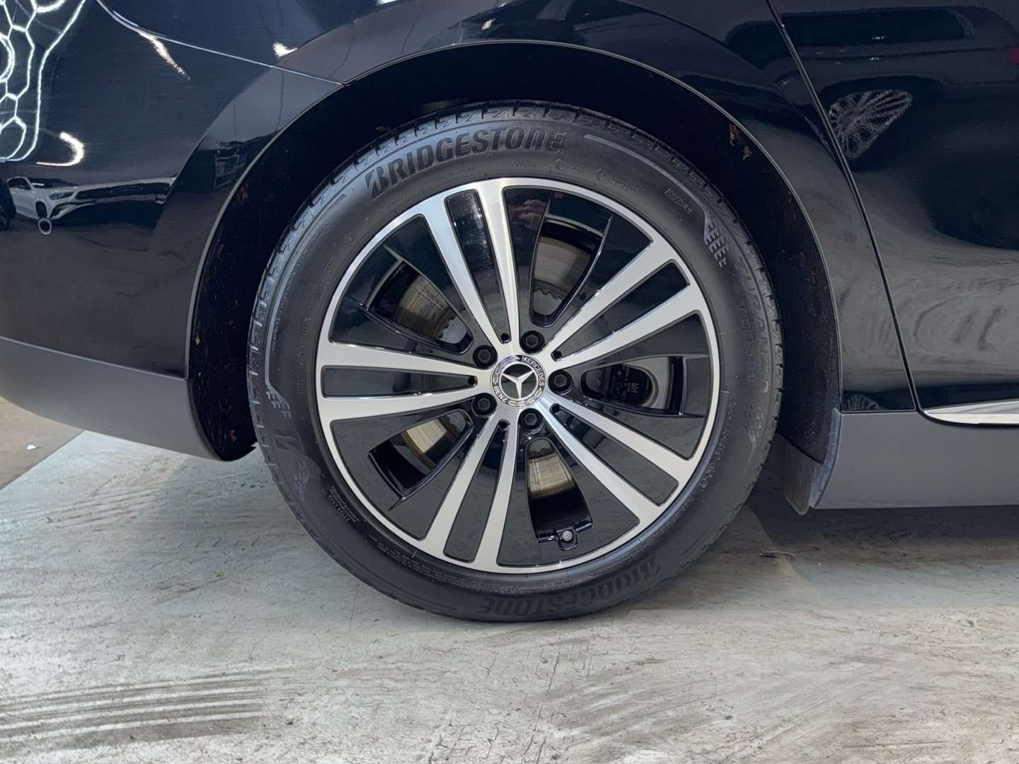 Mercedes EQE Electric Art 300 - 2023 - Joinsteer - #6