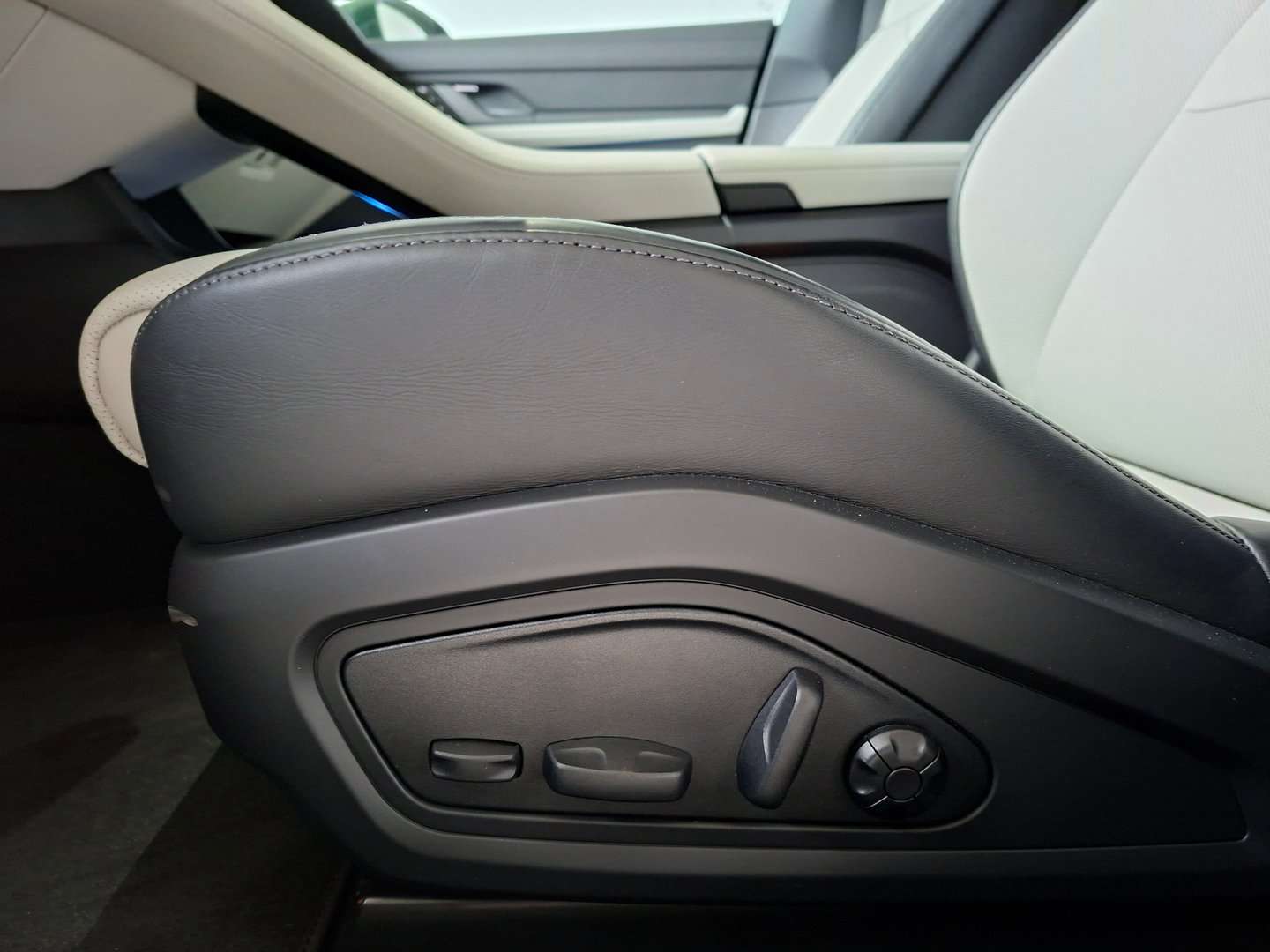 Porsche Taycan 4 Cross Turismo - 2025 - Joinsteer - #18