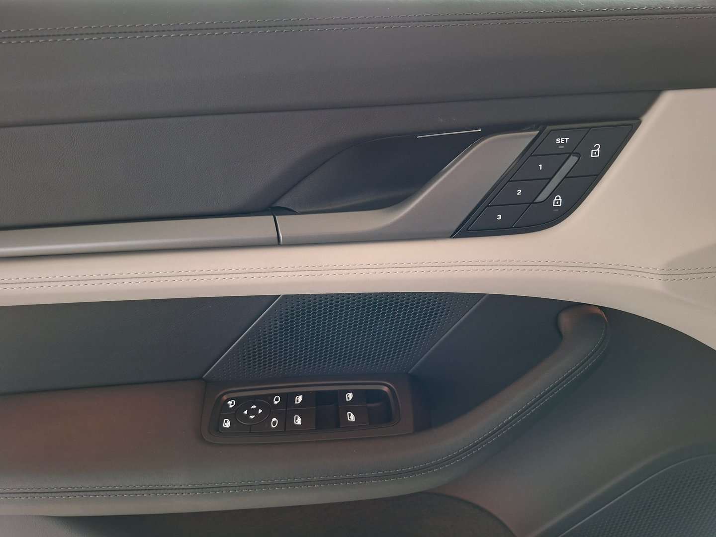 Porsche Taycan 4 Cross Turismo - 2025 - Joinsteer - #31