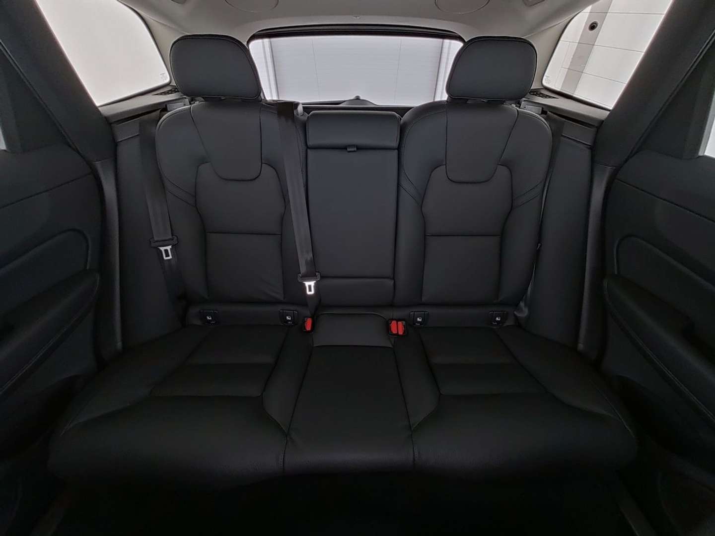 Volvo XC60 PLUS DARK B5 - 2025 - Joinsteer - #12