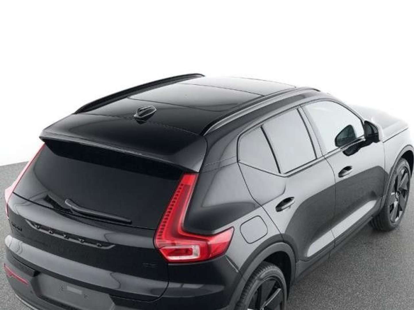 Volvo XC40 Ultra Black Edition B3 - 2025 - Joinsteer - #3