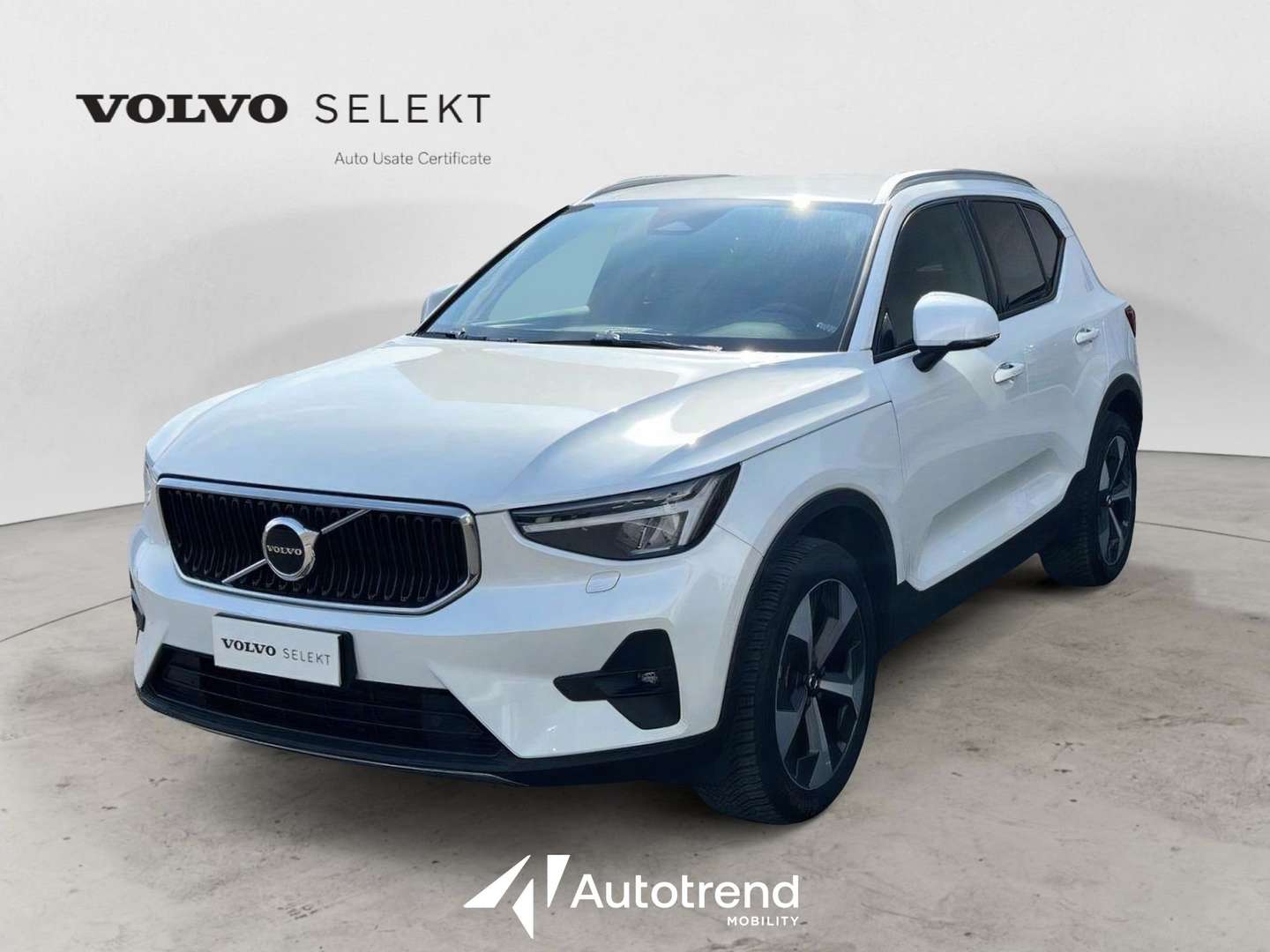 Volvo XC40 Core B3 - 2025 - Joinsteer - #1