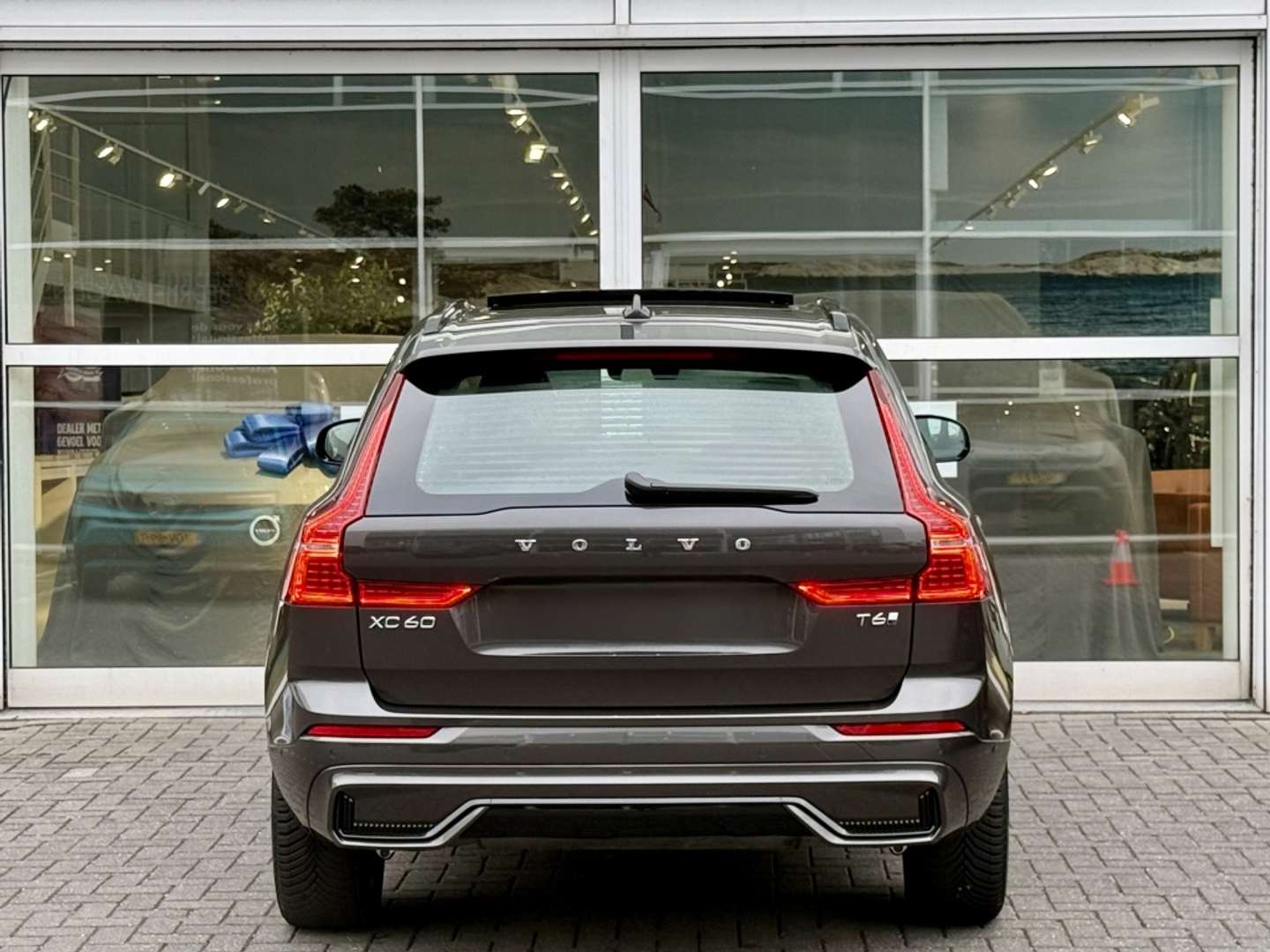 Volvo XC60 Plus Dark T6 Recharge - 2025 - Joinsteer - #2