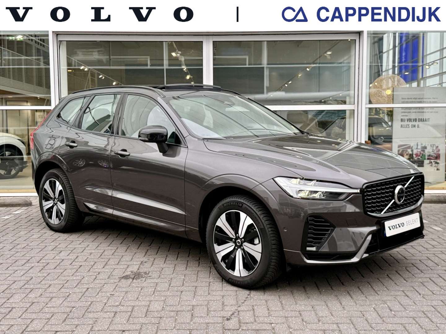 Volvo XC60 Plus Dark T6 Recharge - 2025 - Joinsteer - #4