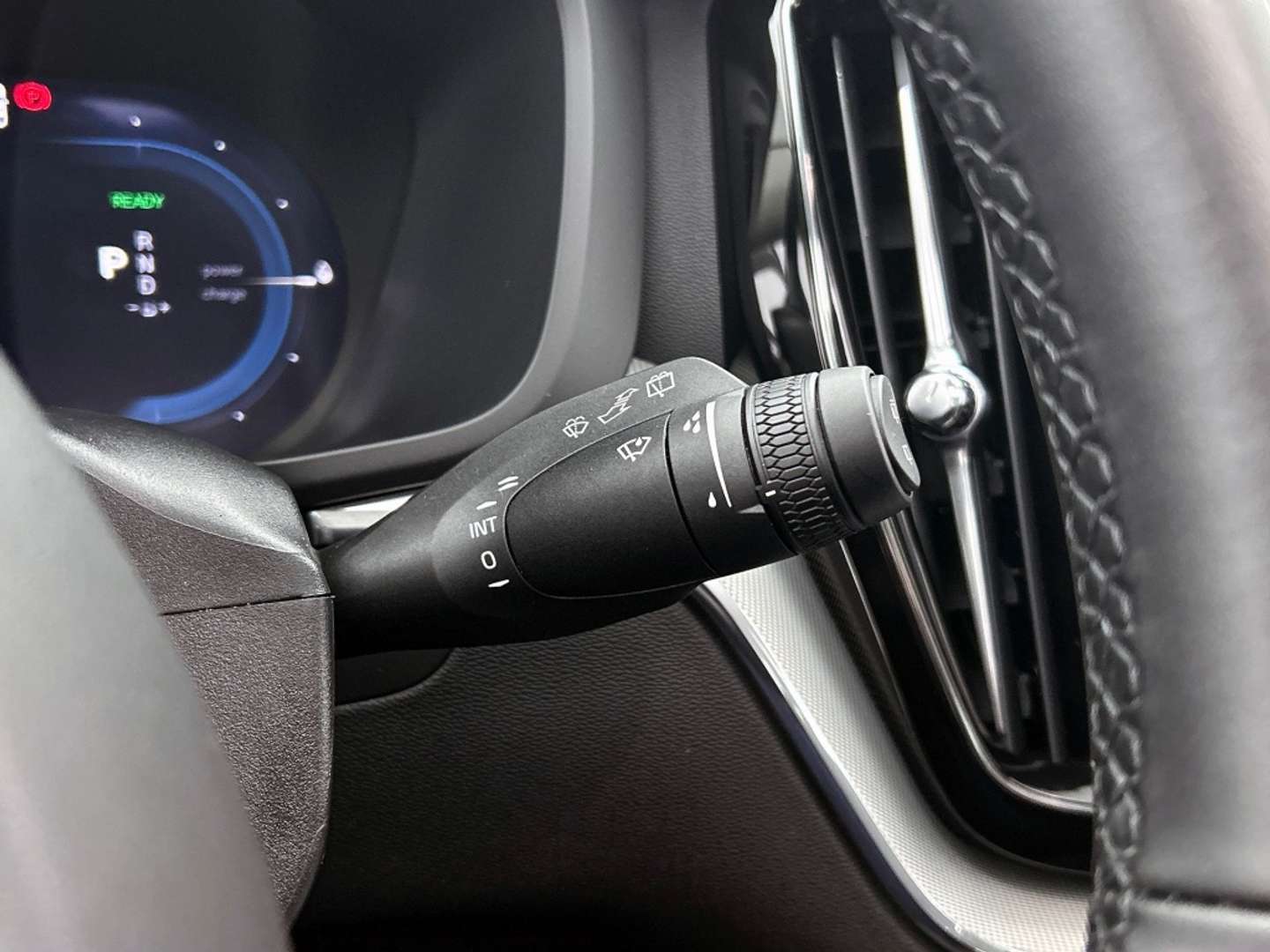 Volvo XC60 Plus 2.0 T6 AWD - 2025 - Joinsteer - #10