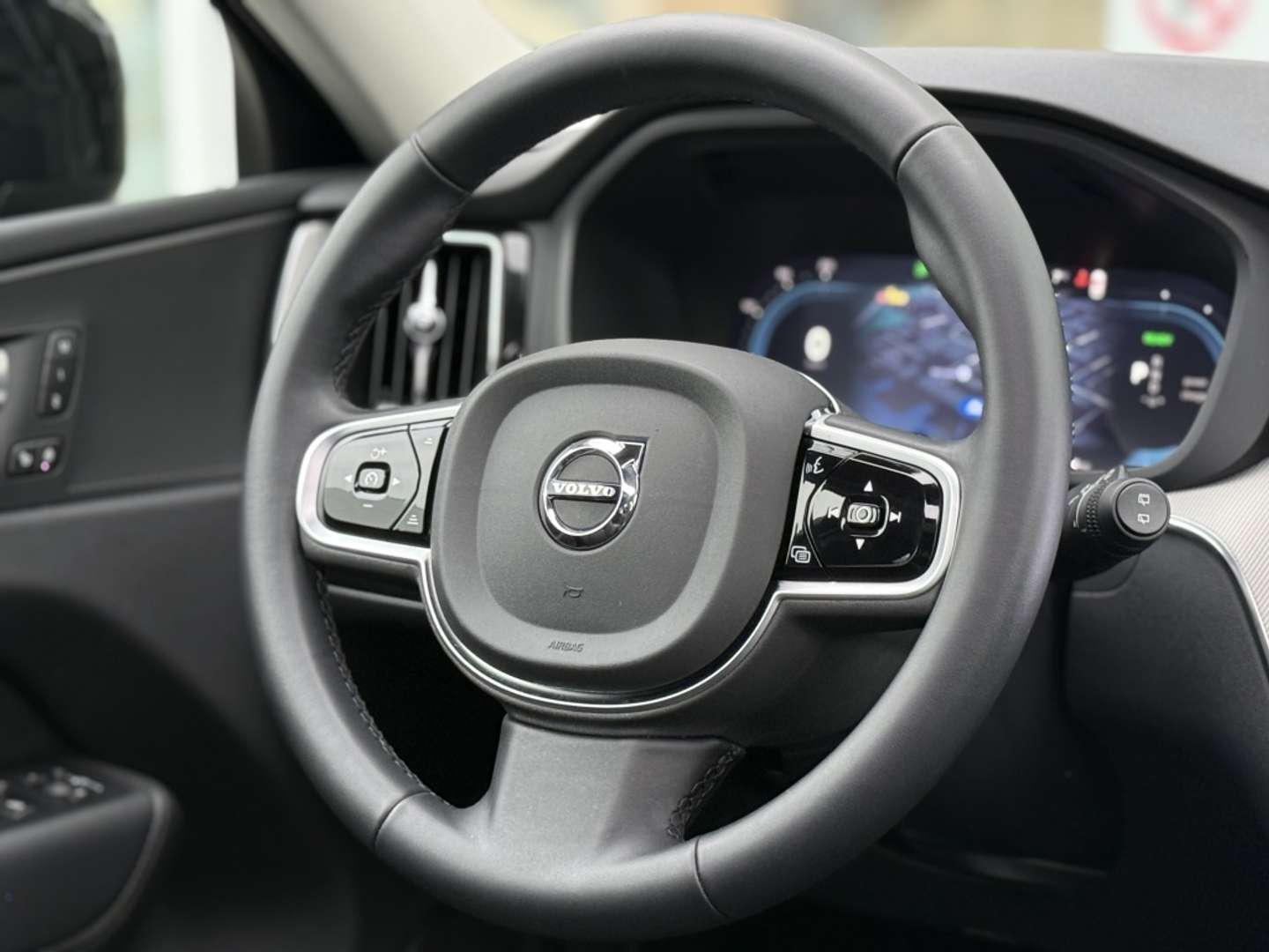 Volvo XC60 Plus Dark T6 Recharge - 2025 - Joinsteer - #24
