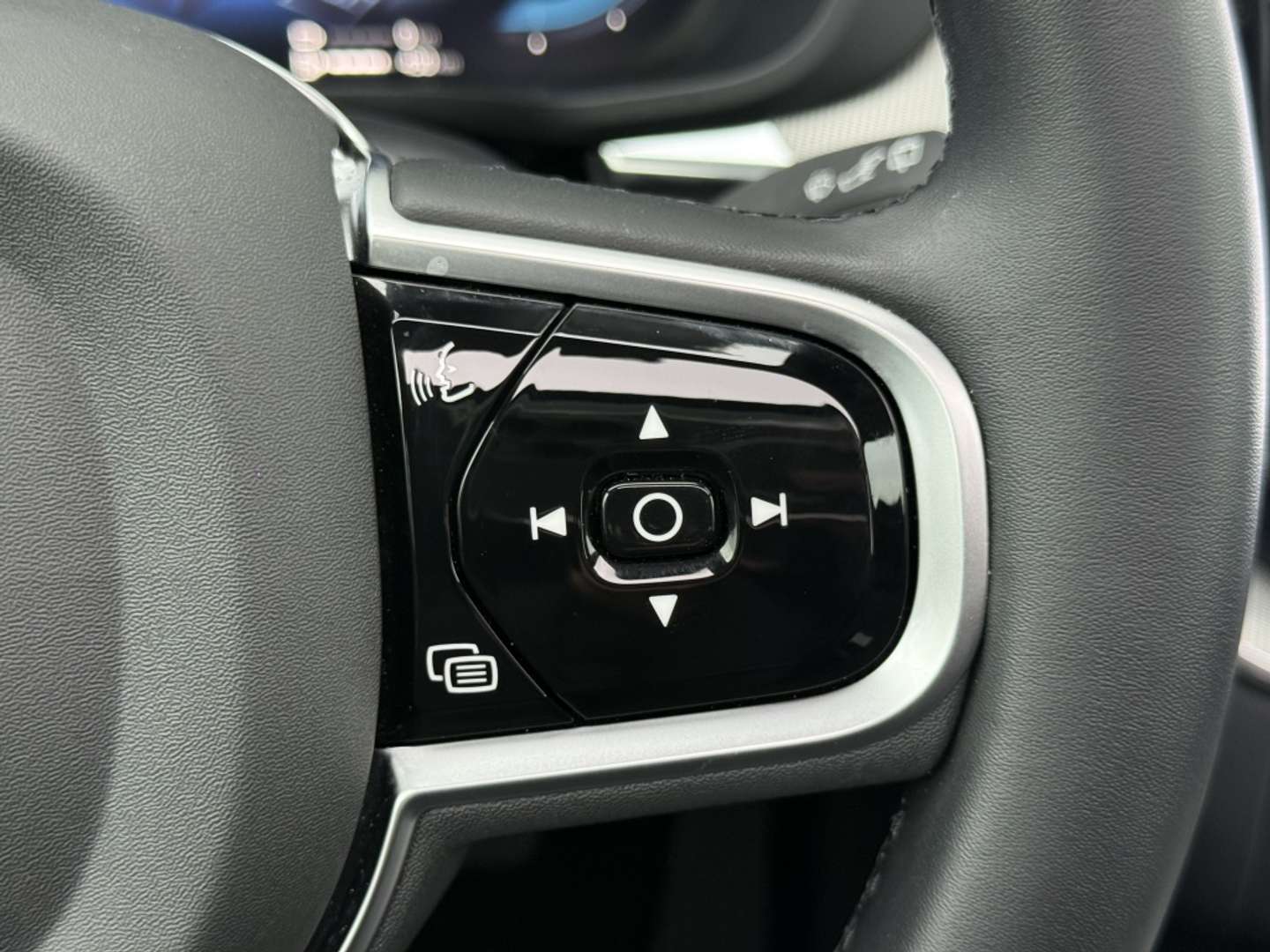 Volvo XC60 Plus Dark T6 Recharge - 2025 - Joinsteer - #26