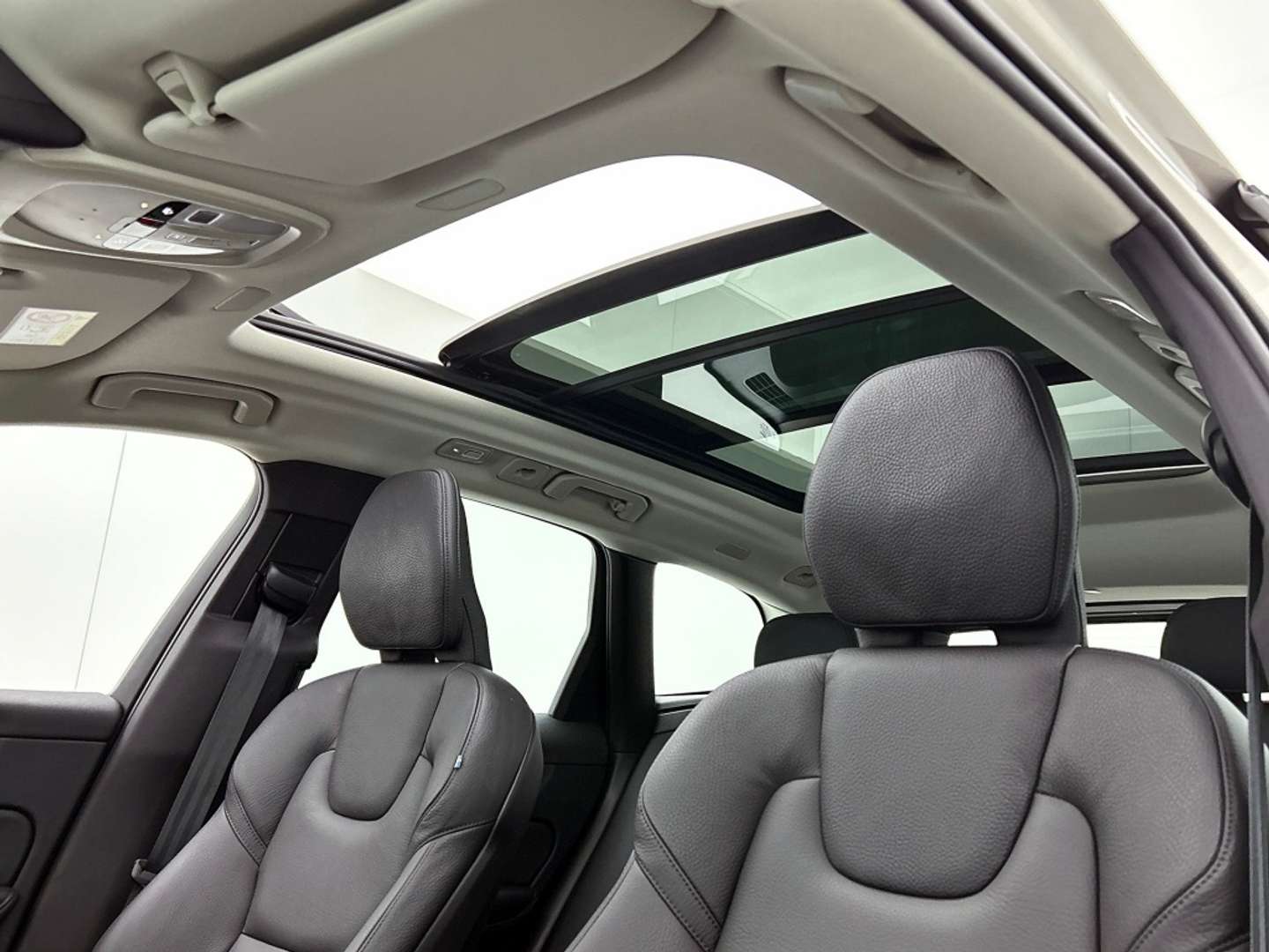 Volvo XC60 Plus 2.0 T6 AWD - 2025 - Joinsteer - #35