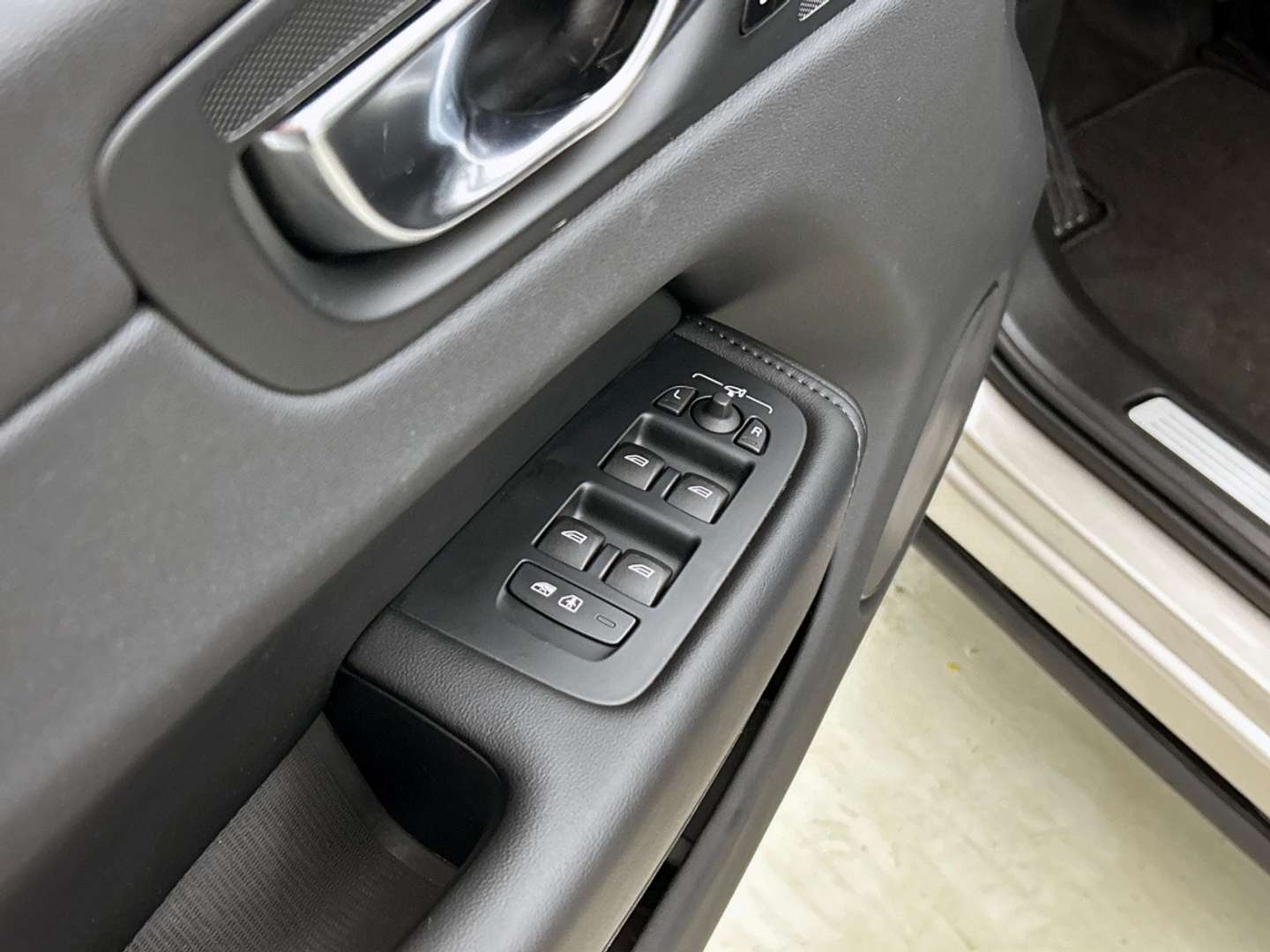 Volvo XC60 Plus 2.0 T6 AWD - 2025 - Joinsteer - #36