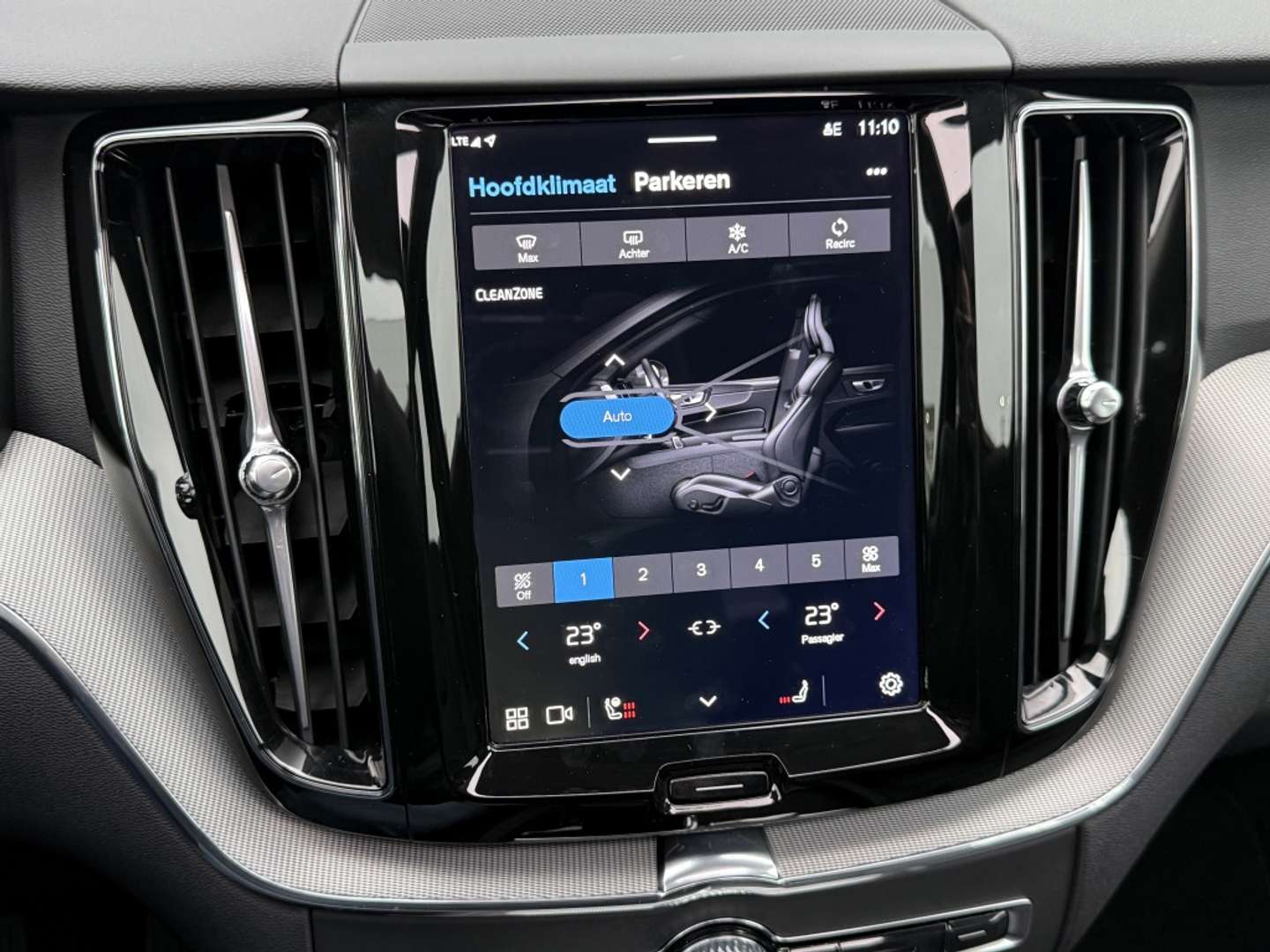 Volvo XC60 Plus Dark T6 Recharge - 2025 - Joinsteer - #39