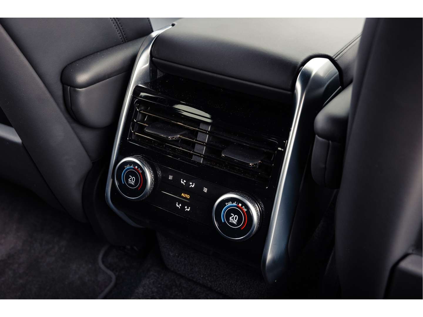 Land Rover Range Rover HSE 3.0 P460e - 2024 - Joinsteer - #25