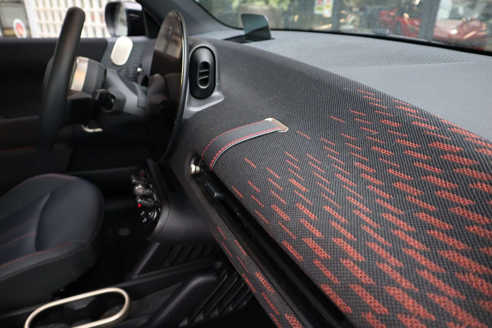 Mini Cooper SE John Cooper Works - 2024 - Joinsteer - #11