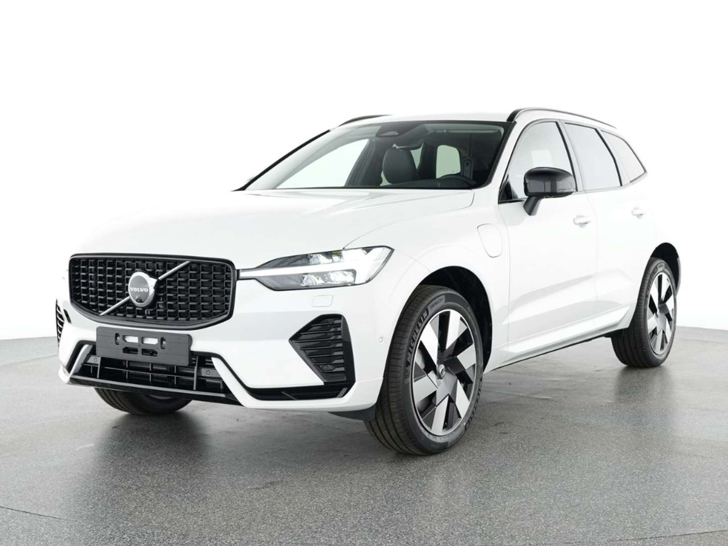 Volvo XC60 Plus Dark T6 - 2025 - Joinsteer - #1