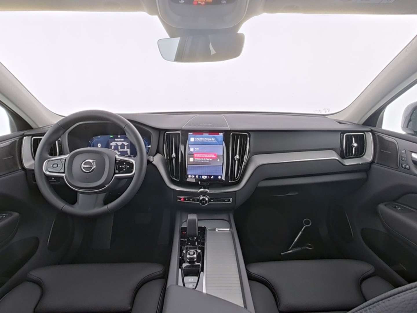 Volvo XC60 Plus Dark T6 - 2025 - Joinsteer - #5