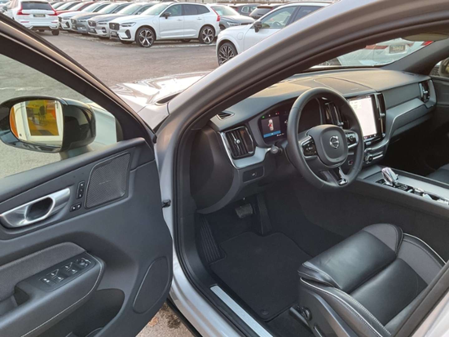 Volvo XC60 Plus B4 - 2024 - Joinsteer - #13