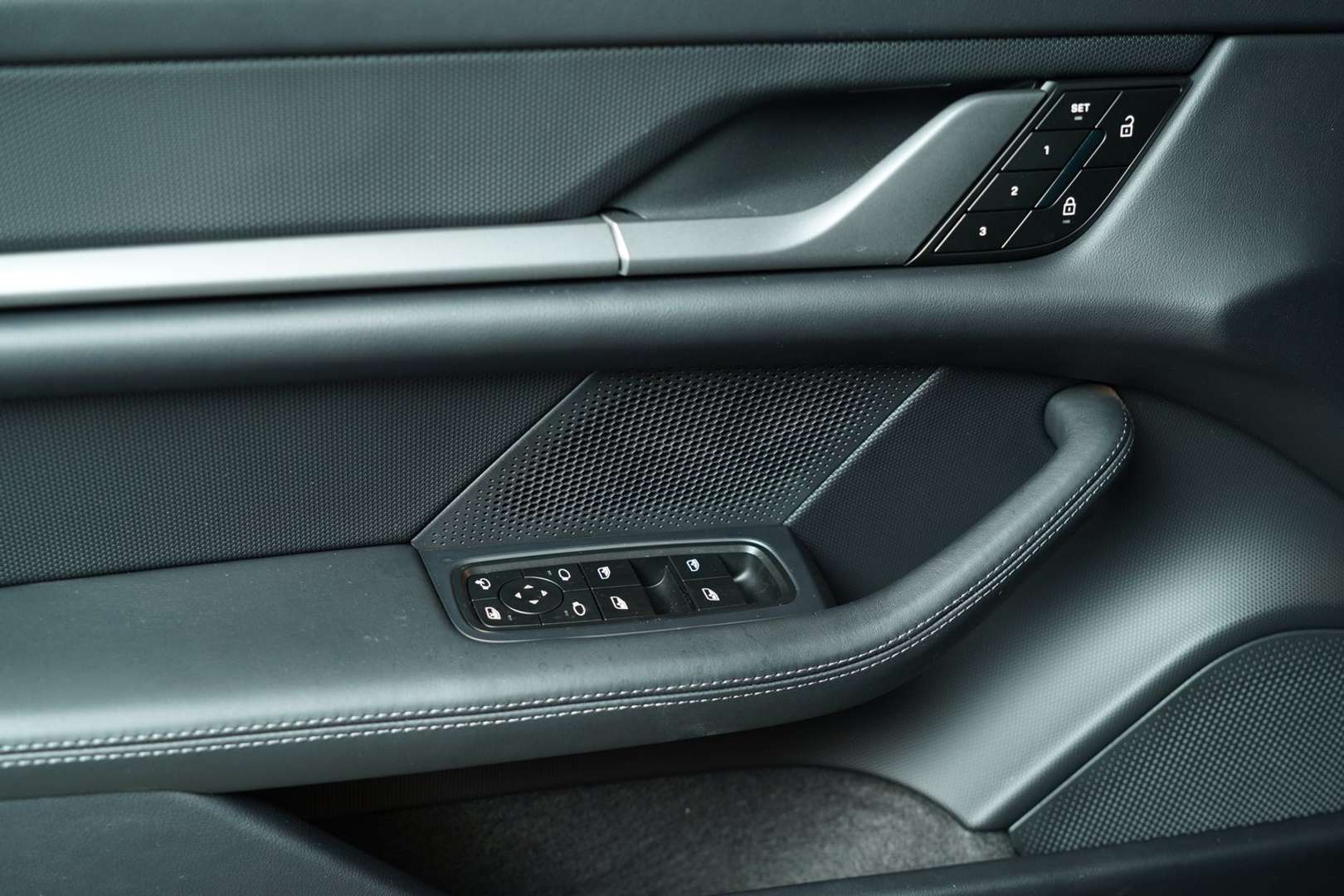 Porsche Taycan Taycan 4 - 2025 - Joinsteer - #15