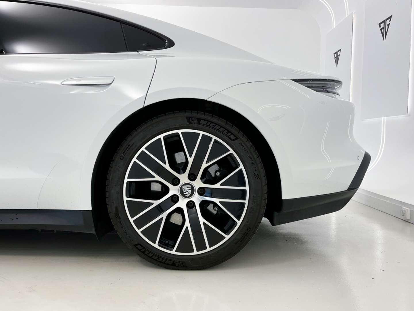 Porsche Taycan - 2021 - Joinsteer - #18