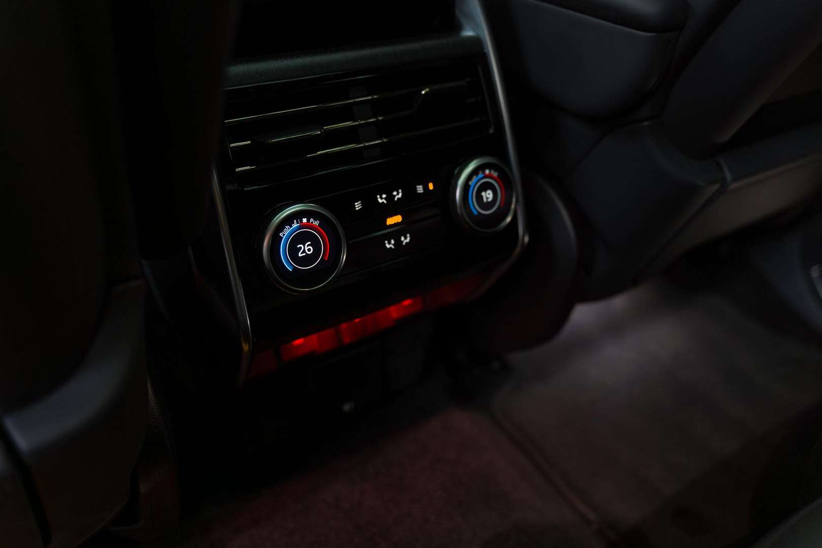 Land Rover Range Rover Autobiography P550e - 2024 - Joinsteer - #39