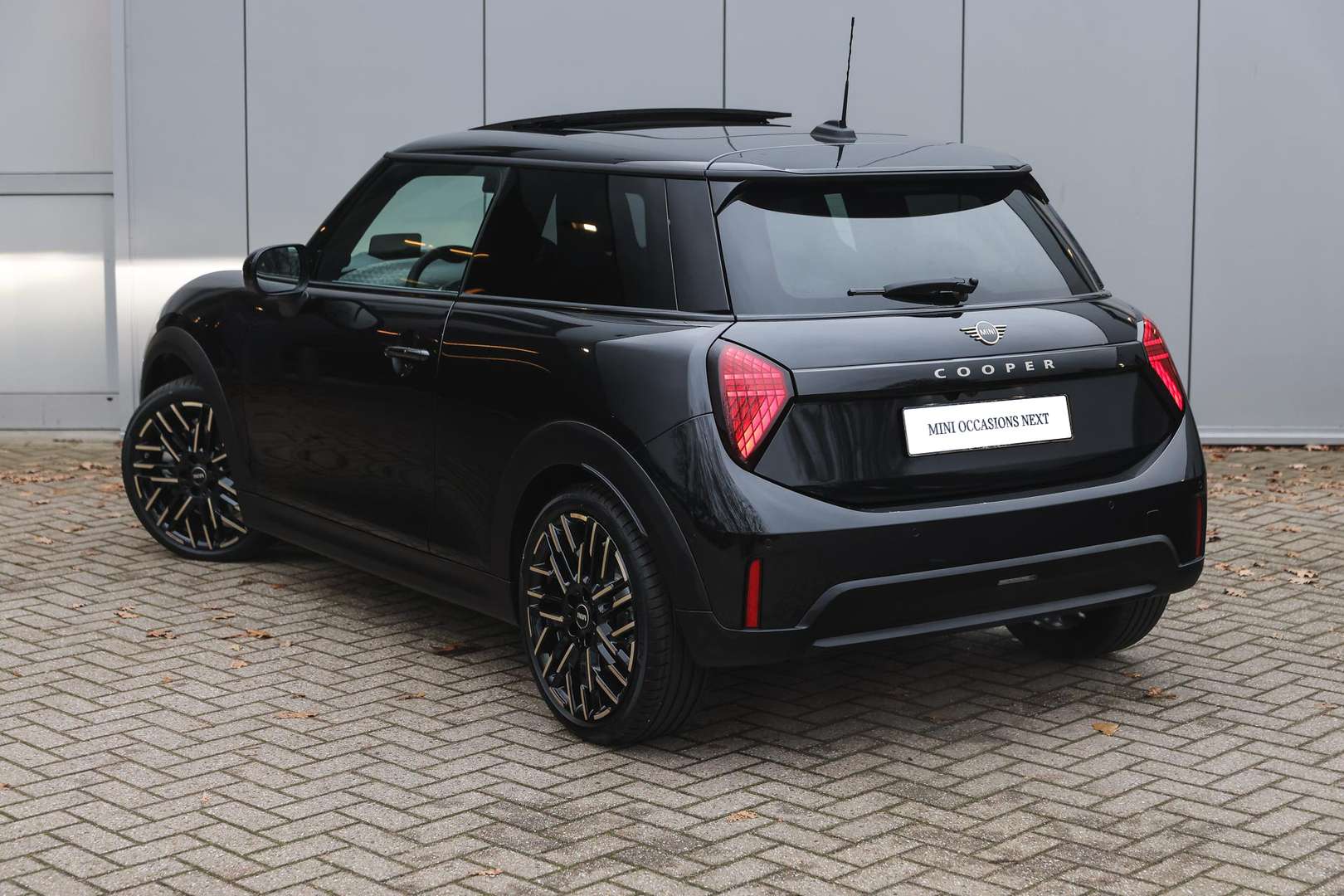 Mini Hatch Favoured Cooper - 2025 - Joinsteer - #1