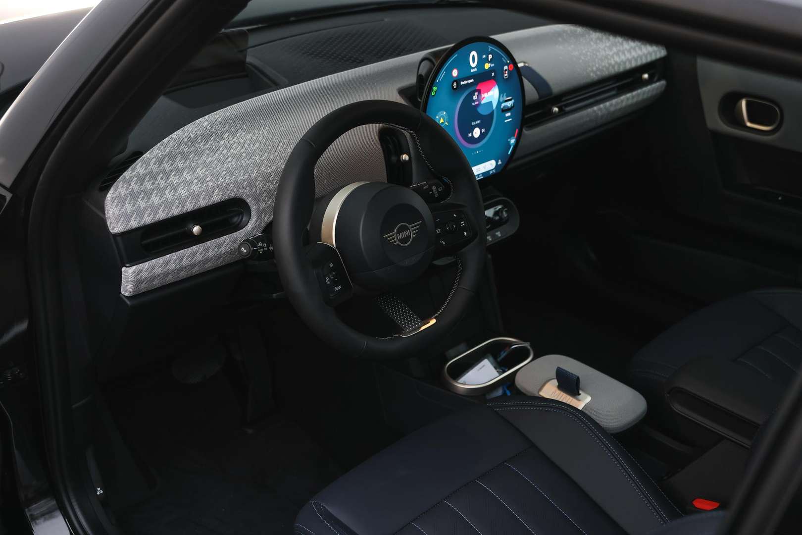 Mini Hatch Favoured Cooper - 2025 - Joinsteer - #3