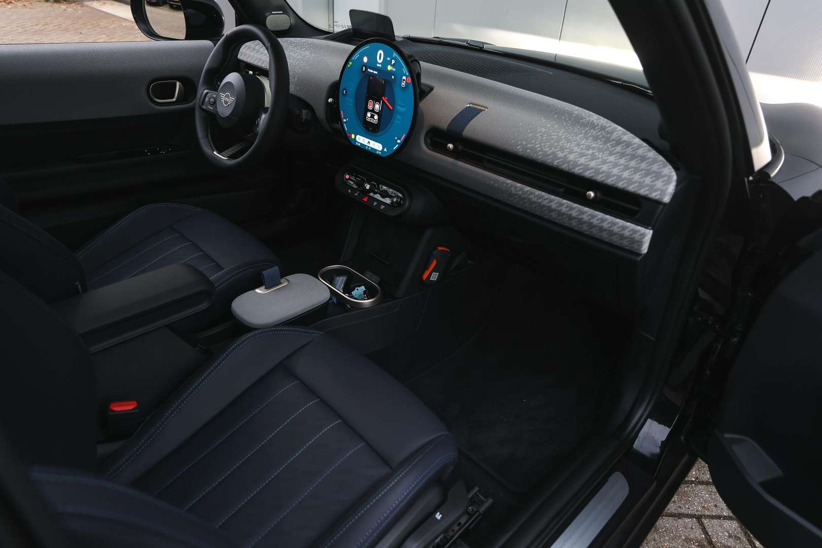 Mini Hatch Favoured Cooper - 2025 - Joinsteer - #9