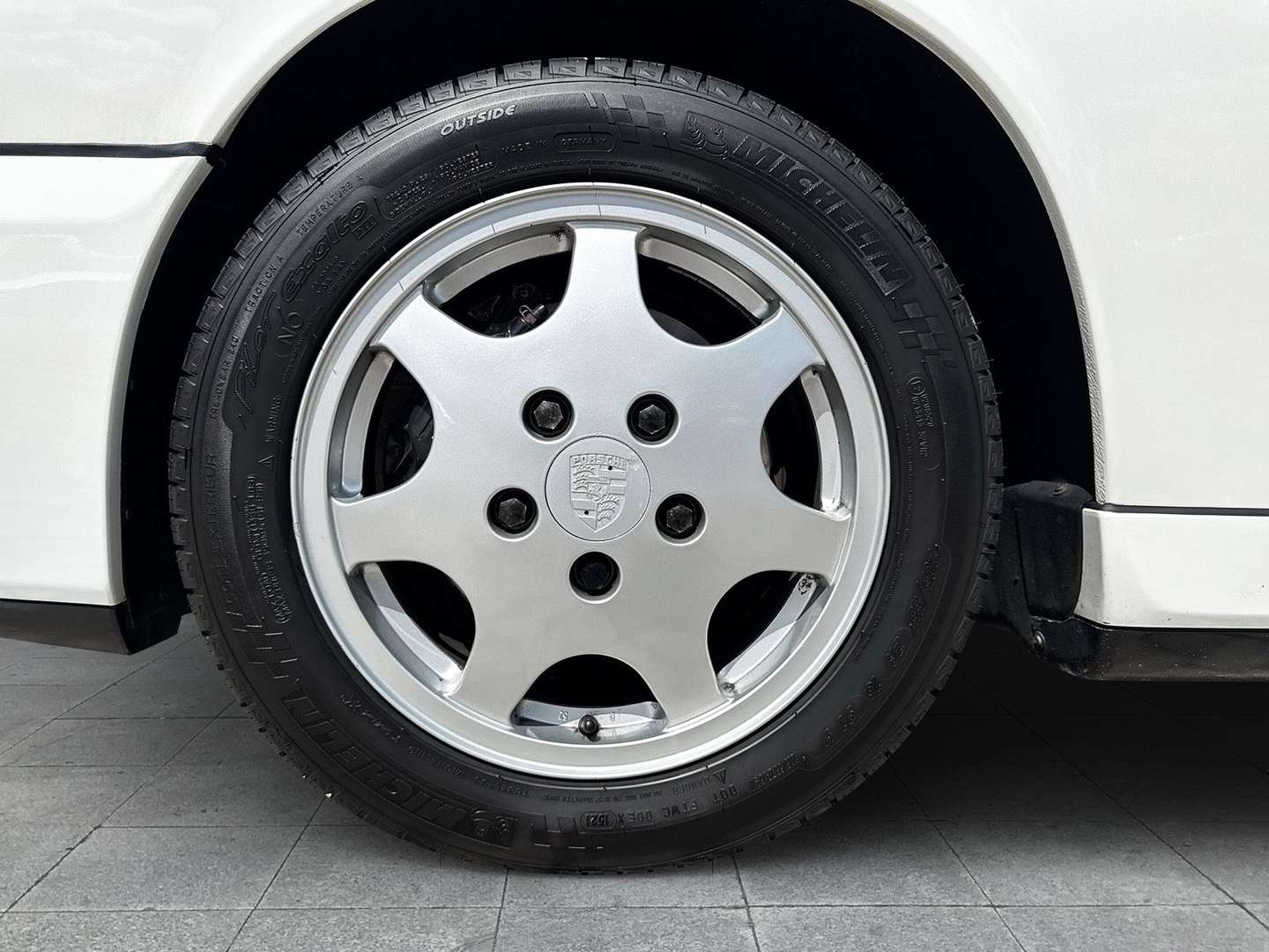 Porsche 964 Carrera 2 Tiptronic - 1990 - Joinsteer - #6