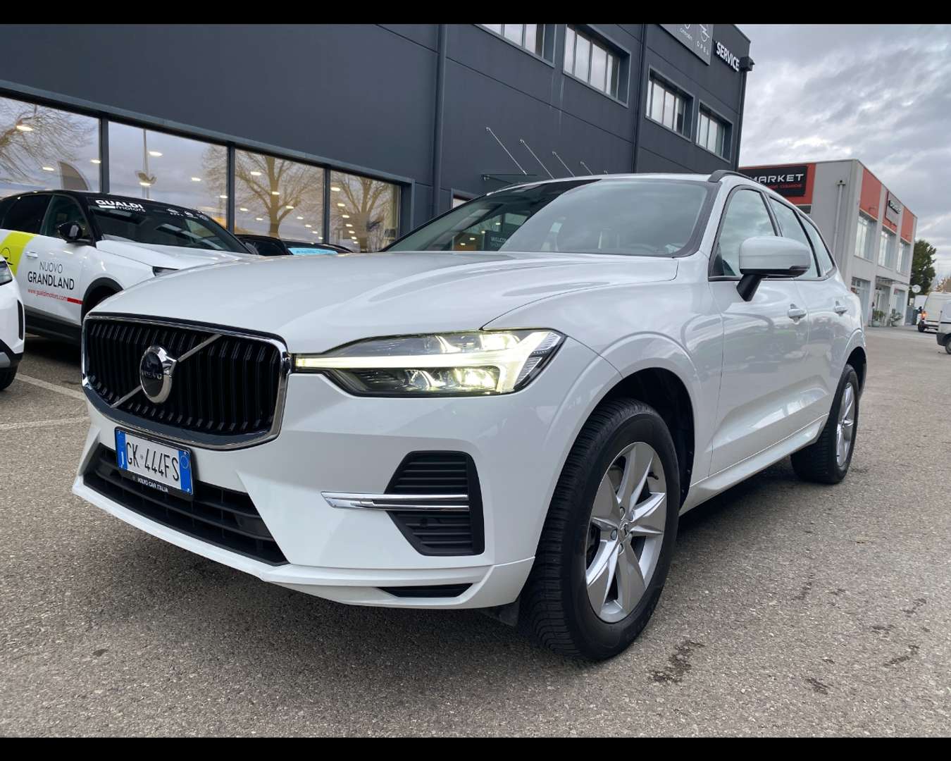 Volvo XC60 Momentum B4 - 2022 - Joinsteer - #2