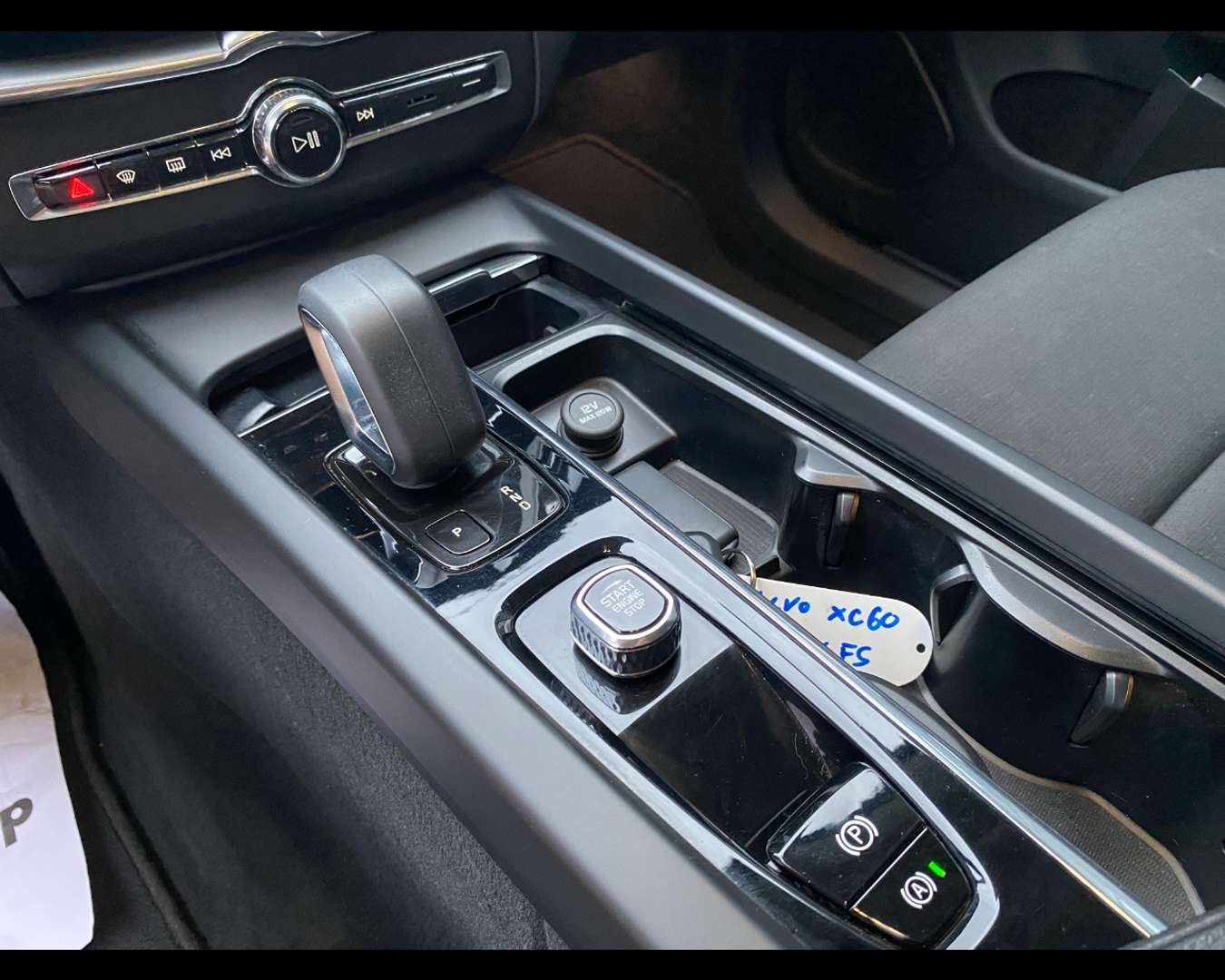 Volvo XC60 Momentum B4 - 2022 - Joinsteer - #6