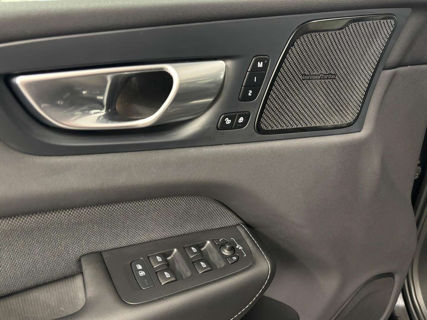 Volvo XC60 AWD Plus Plug-in Hybrid - 2024 - Joinsteer - #23