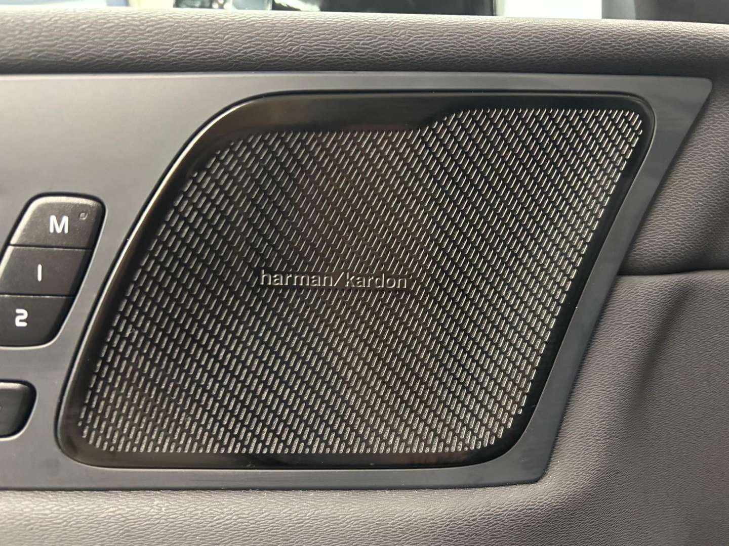 Volvo XC60 AWD Plus Plug-in Hybrid - 2024 - Joinsteer - #24