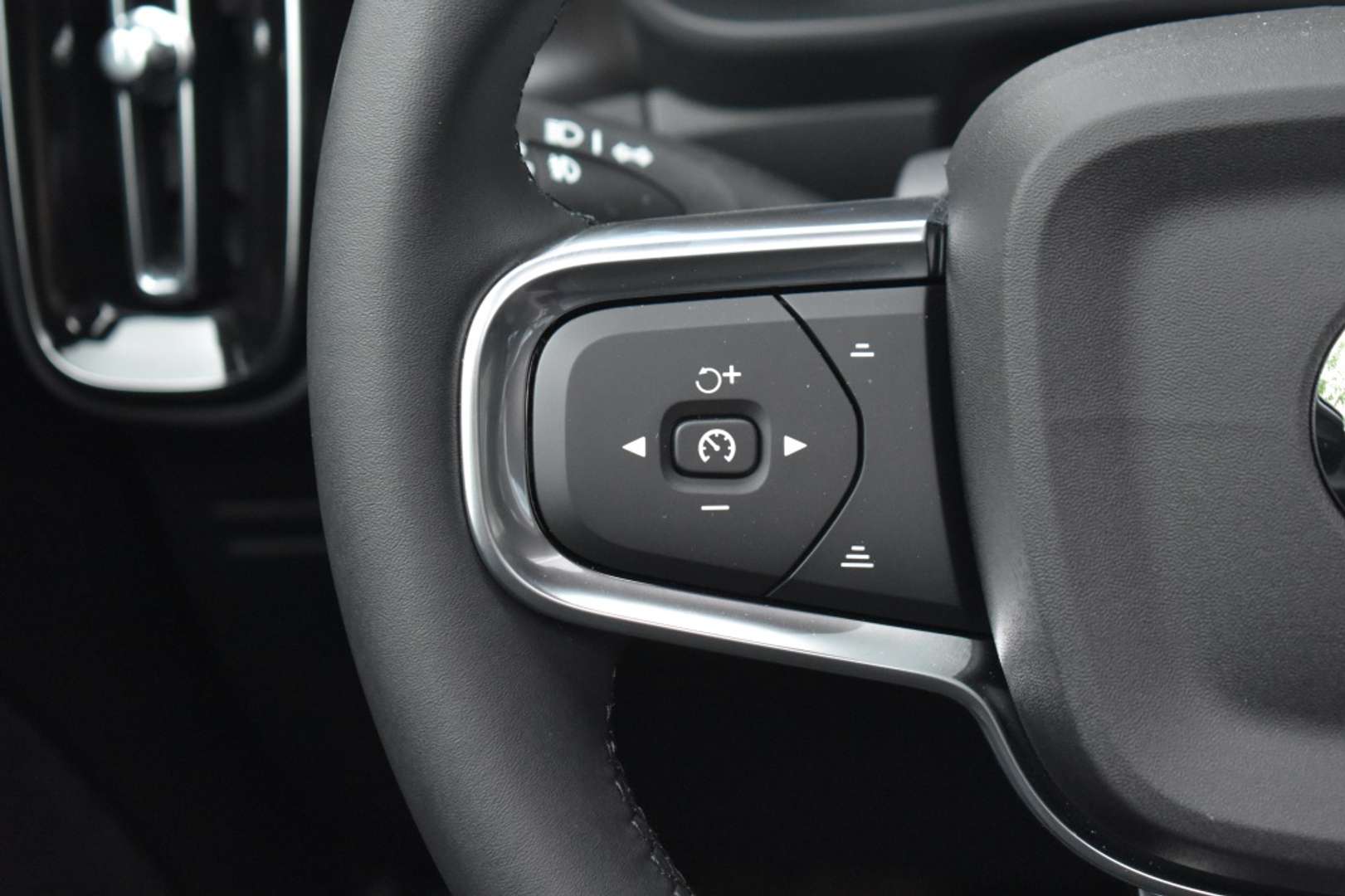 Volvo EX40 Extended Range - 2025 - Joinsteer - #15