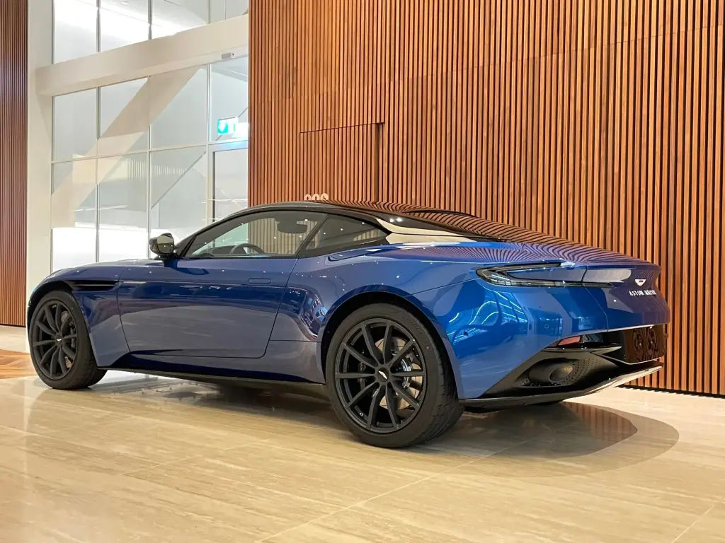 Aston Martin DB11 V8 Coupe 4.0 - 2022 - Joinsteer - #2