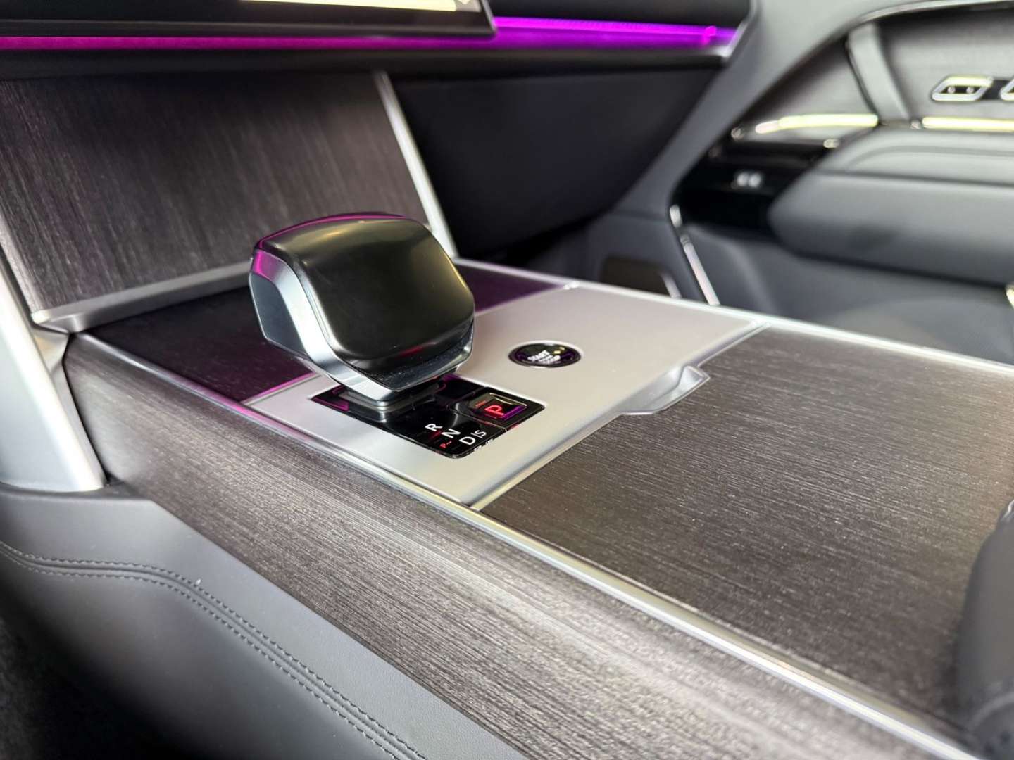 Land Rover Range Rover Business Class SV - 2024 - Joinsteer - #14