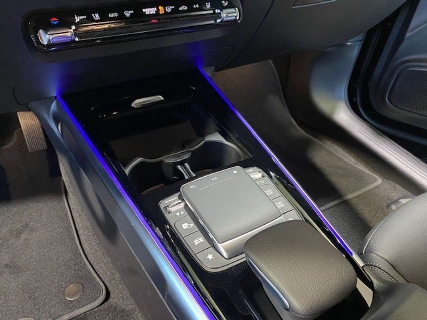 Mercedes EQB PROGRESSIVE 300 4M - 2023 - Joinsteer - #4