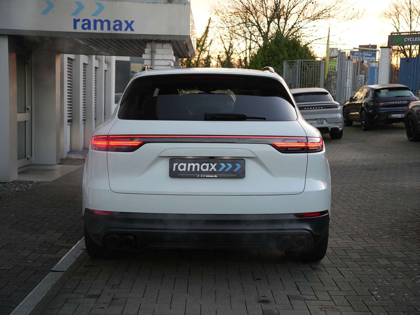 Porsche Cayenne E-Hybrid - 2021 - Joinsteer - #3