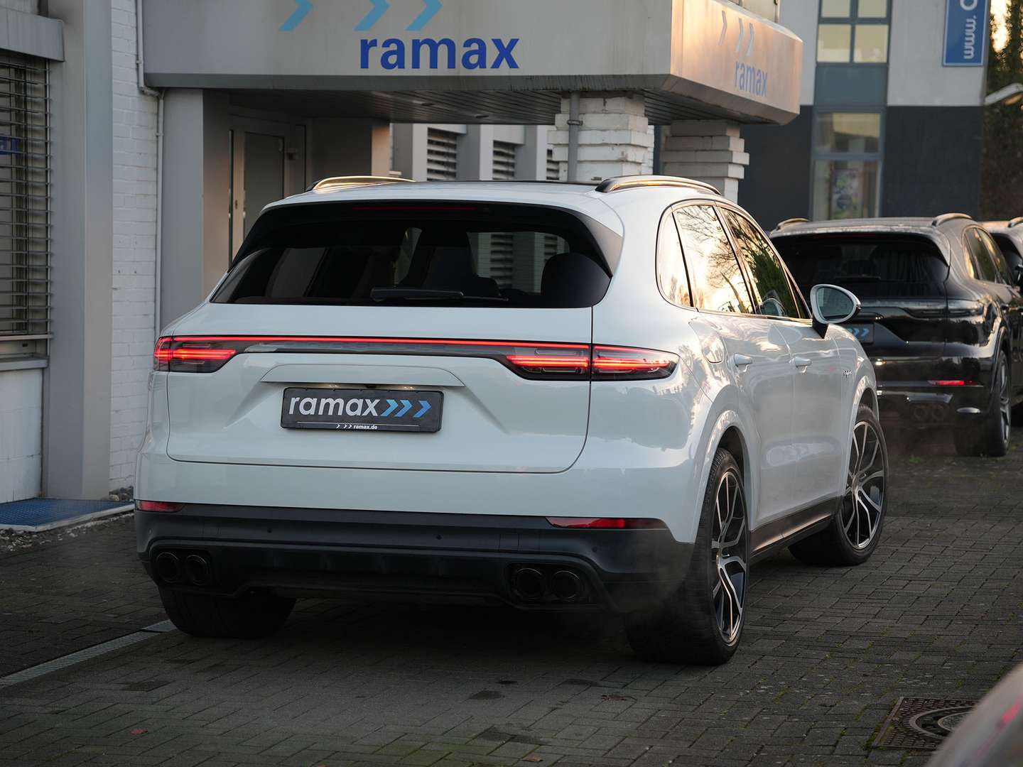 Porsche Cayenne E-Hybrid - 2021 - Joinsteer - #8