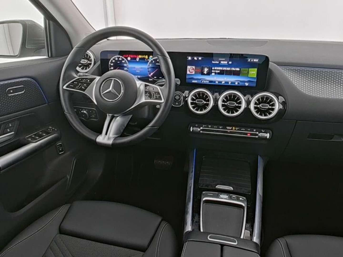 Mercedes GLA Progressive 200 - 2024 - Joinsteer - #4