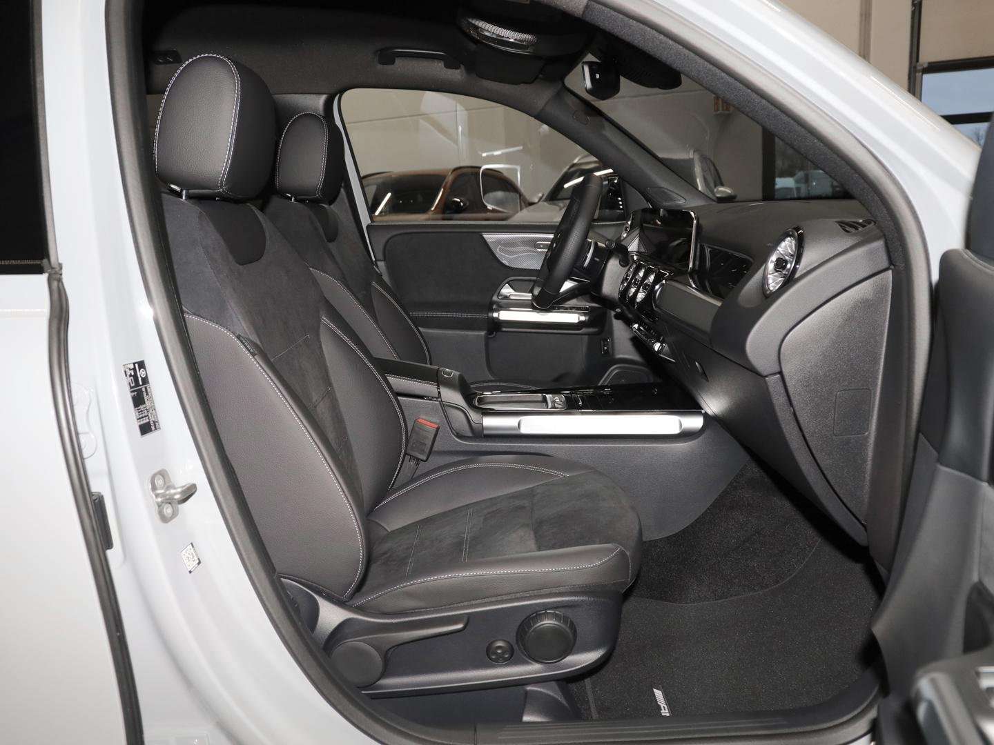 Mercedes GLB AMG Night Special-Edition 180 - 2025 - Joinsteer - #5