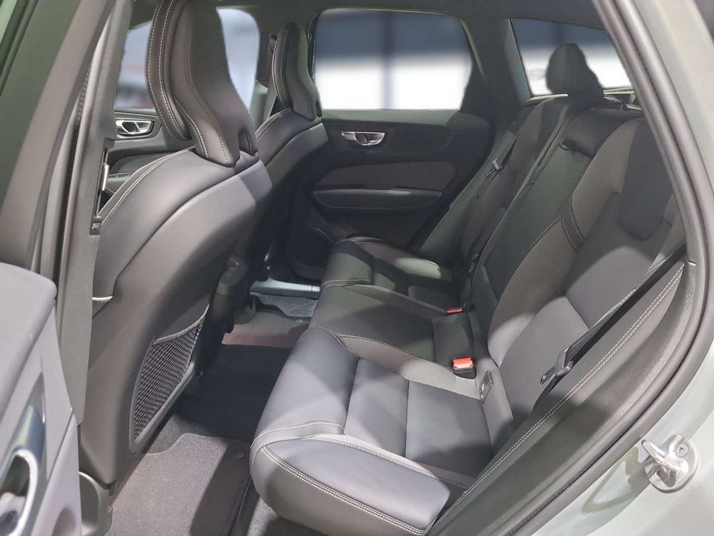 Volvo XC60 Plus Dark - 2023 - Joinsteer - #9