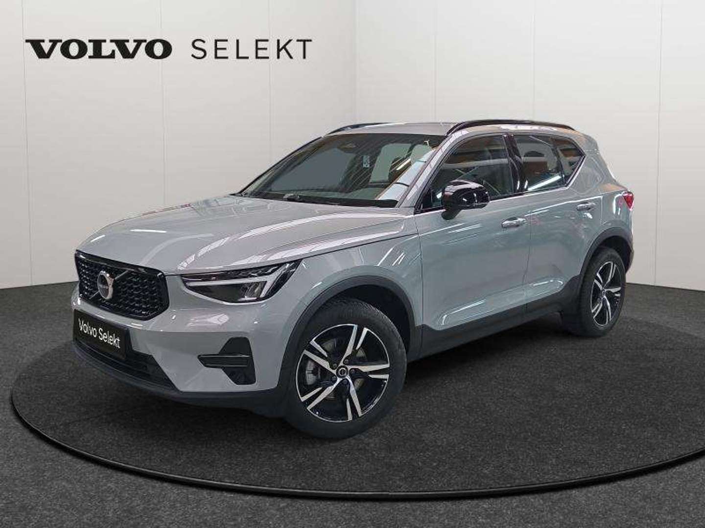 Volvo XC40 Plus B3 - 2025 - Joinsteer - #1